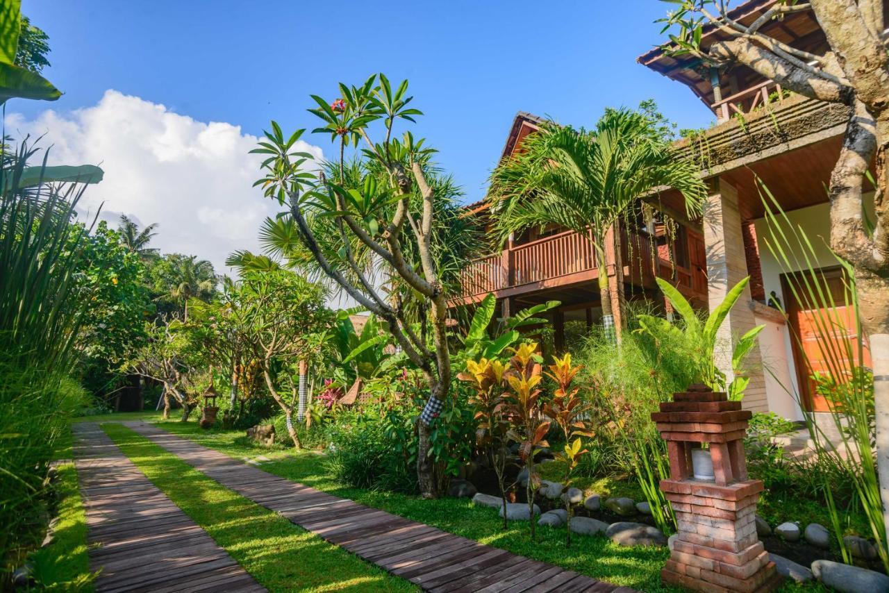 Keramas Sacred River Retreat Resort And Villa Экстерьер фото